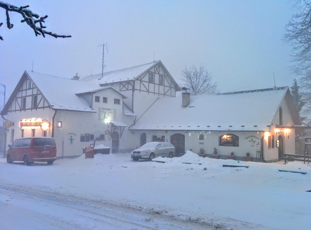 Hostinec U Pejska A Kocicky Marianske Lazne Exterior foto