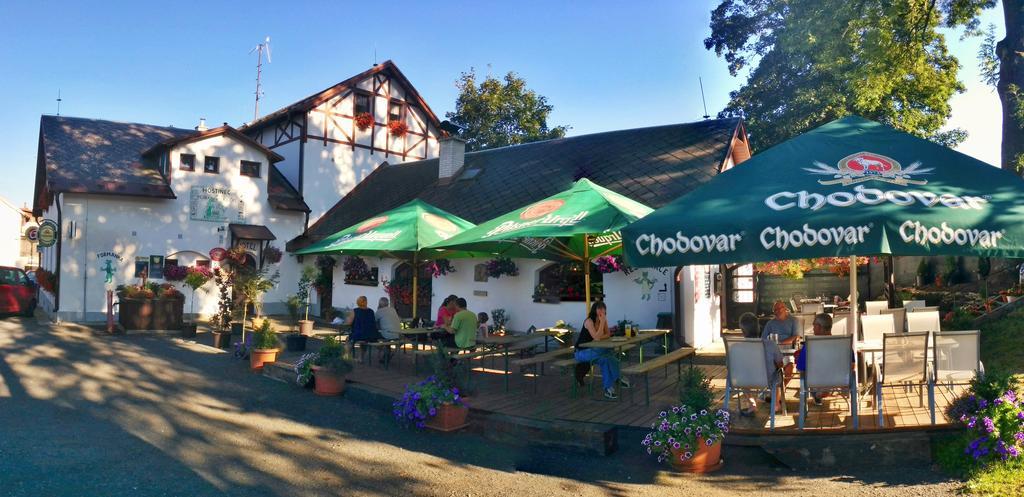 Hostinec U Pejska A Kocicky Marianske Lazne Exterior foto